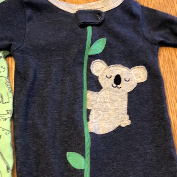 Carter’s baby boy sleepers - Picture 4 of 5